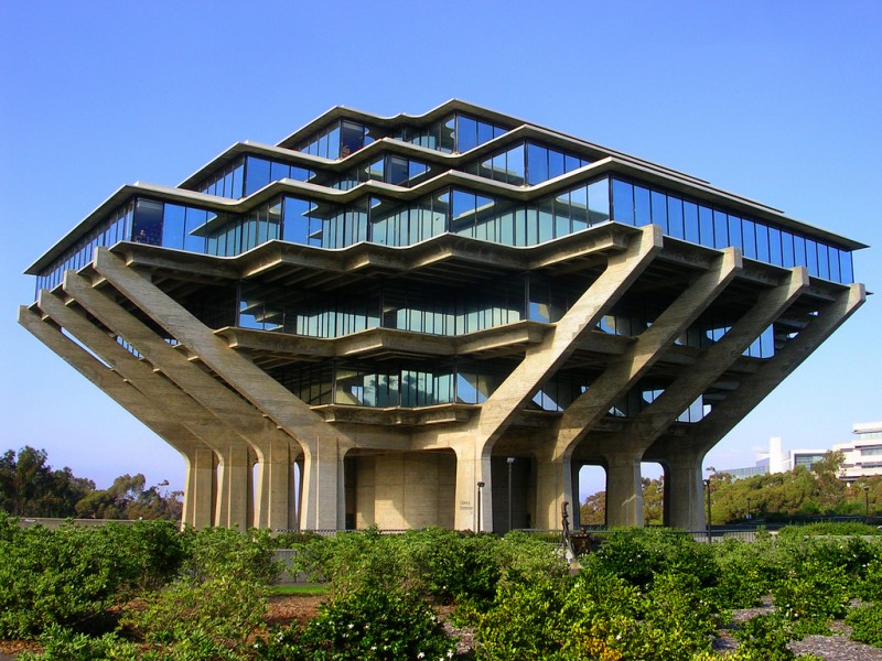 UC San Diego Geisel Library | San Diego, Califórnia, EUA