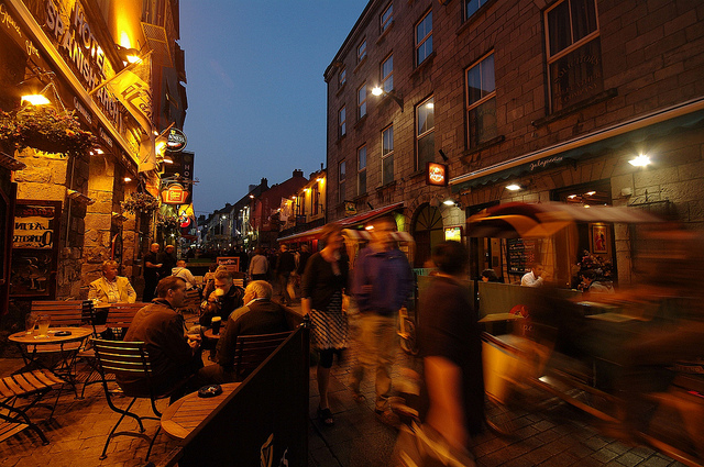 Noite na cidade | Intercâmbio em Galway na Irlanda